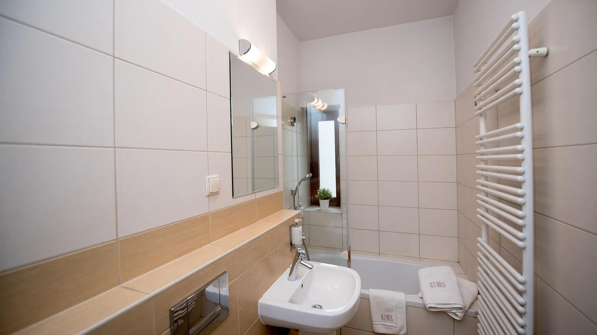Red Brick Apartments Krakow