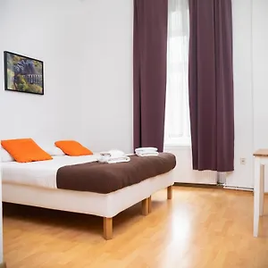 Aparthotel Station