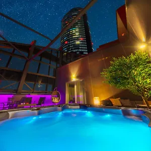 Apartment W Sky Tower
