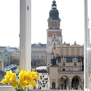 Market Square Apartment