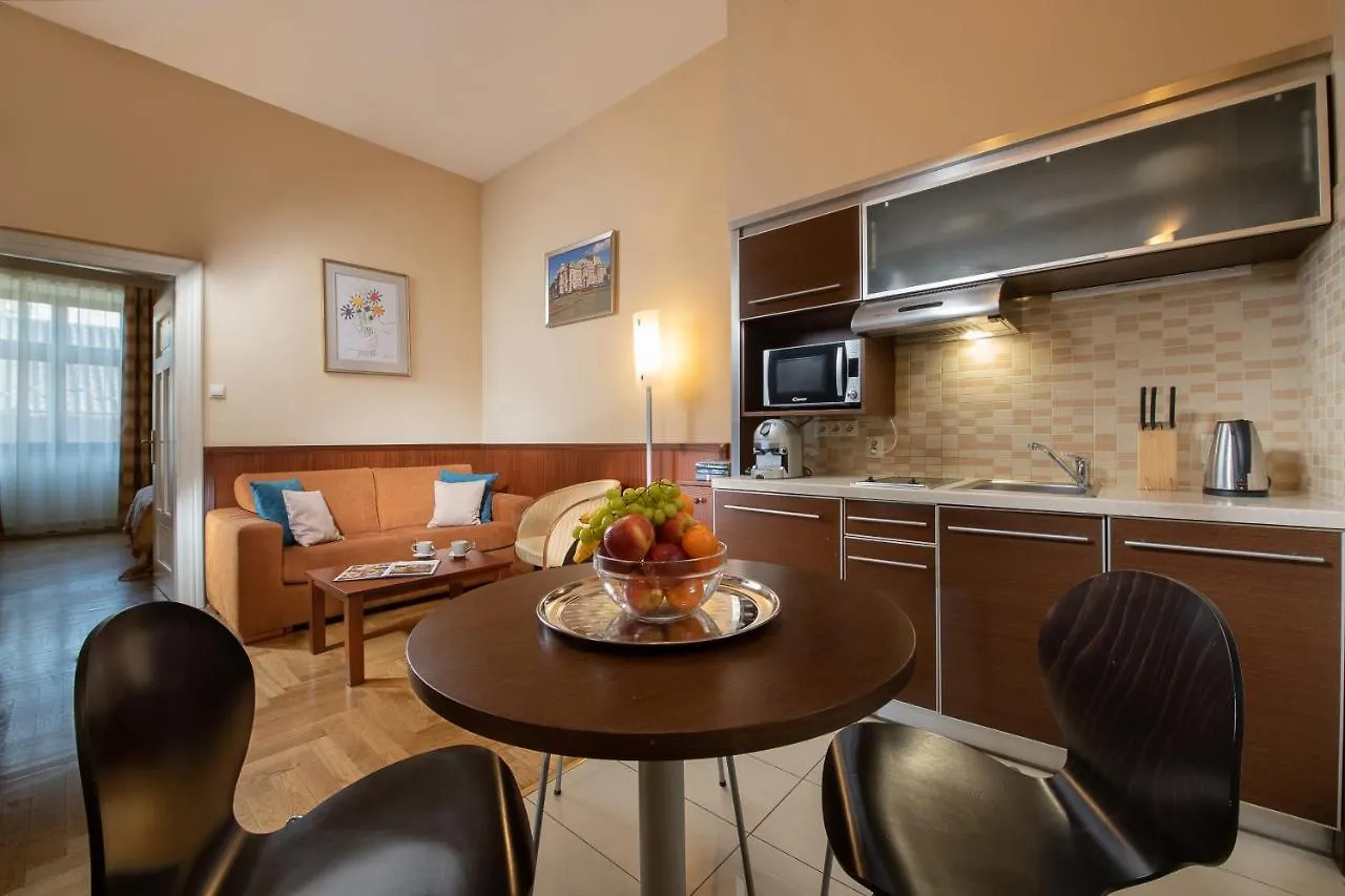 Red Brick Apartments Krakow 3*,